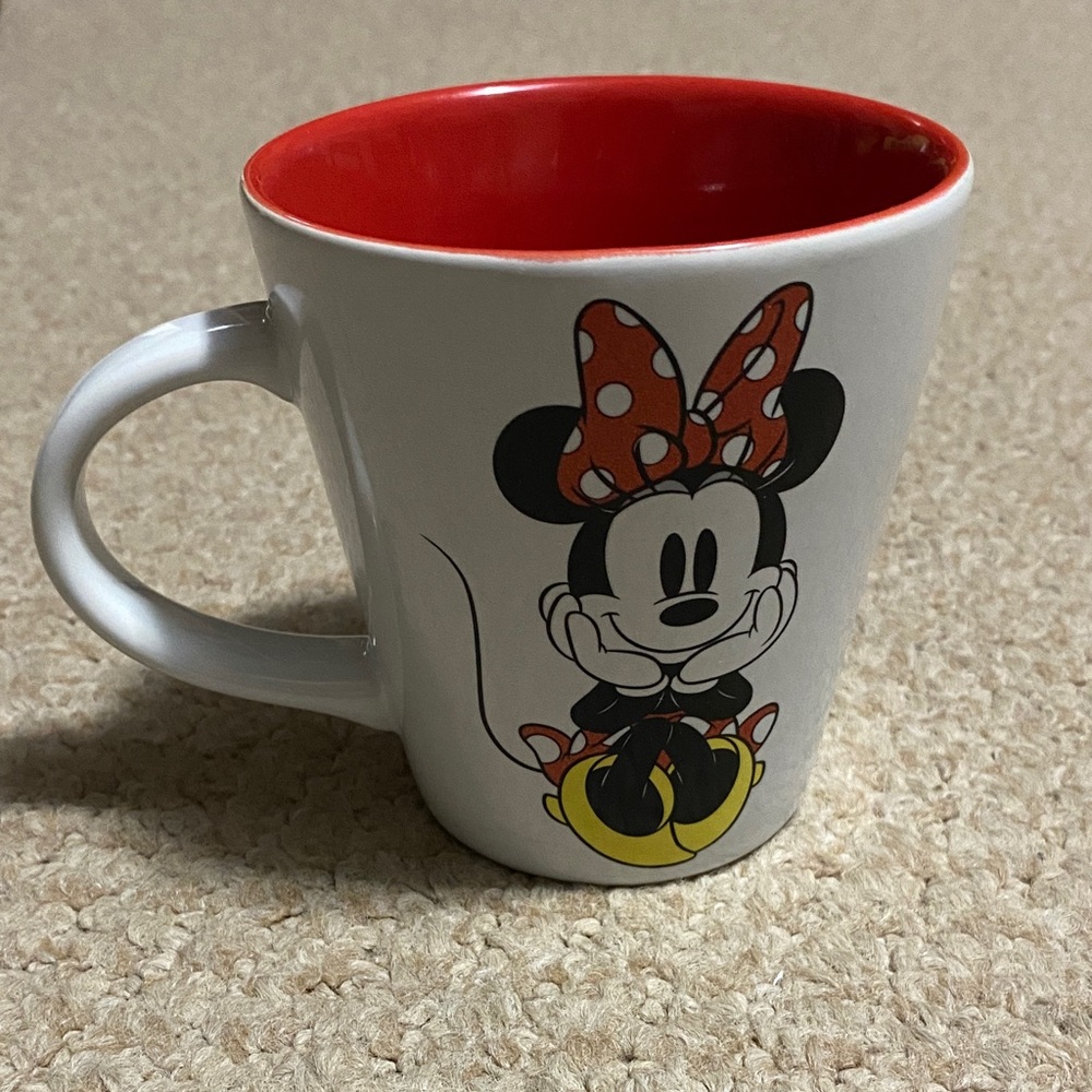 Disney store Disneys Minnie Mouse Mug with Red Interior